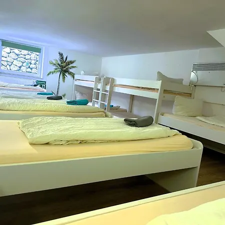 Moderne Helle Allgaeu Am Munich Castle *